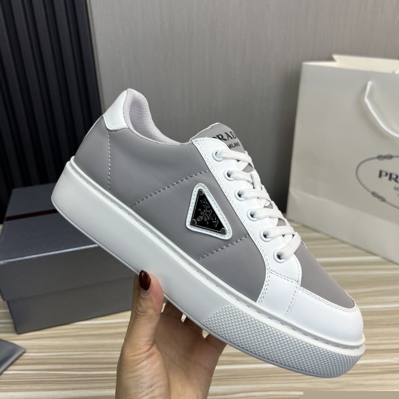 Pra*a casual shoes
